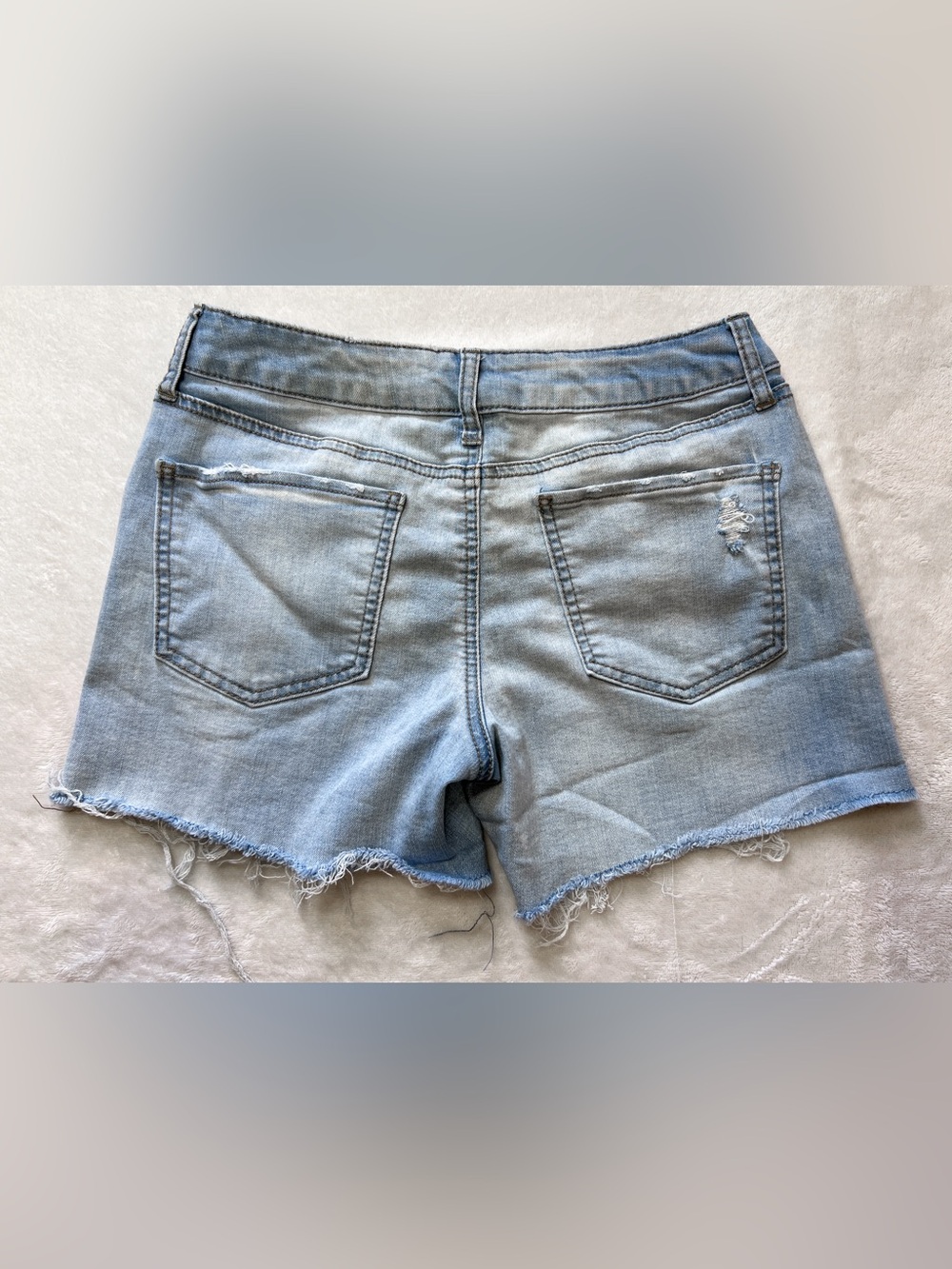 Vintage Y2K SO Shortie Light Wash Distressed Denim Juniors Cut-Off Shorts Size 7 - Picture 2 of 11